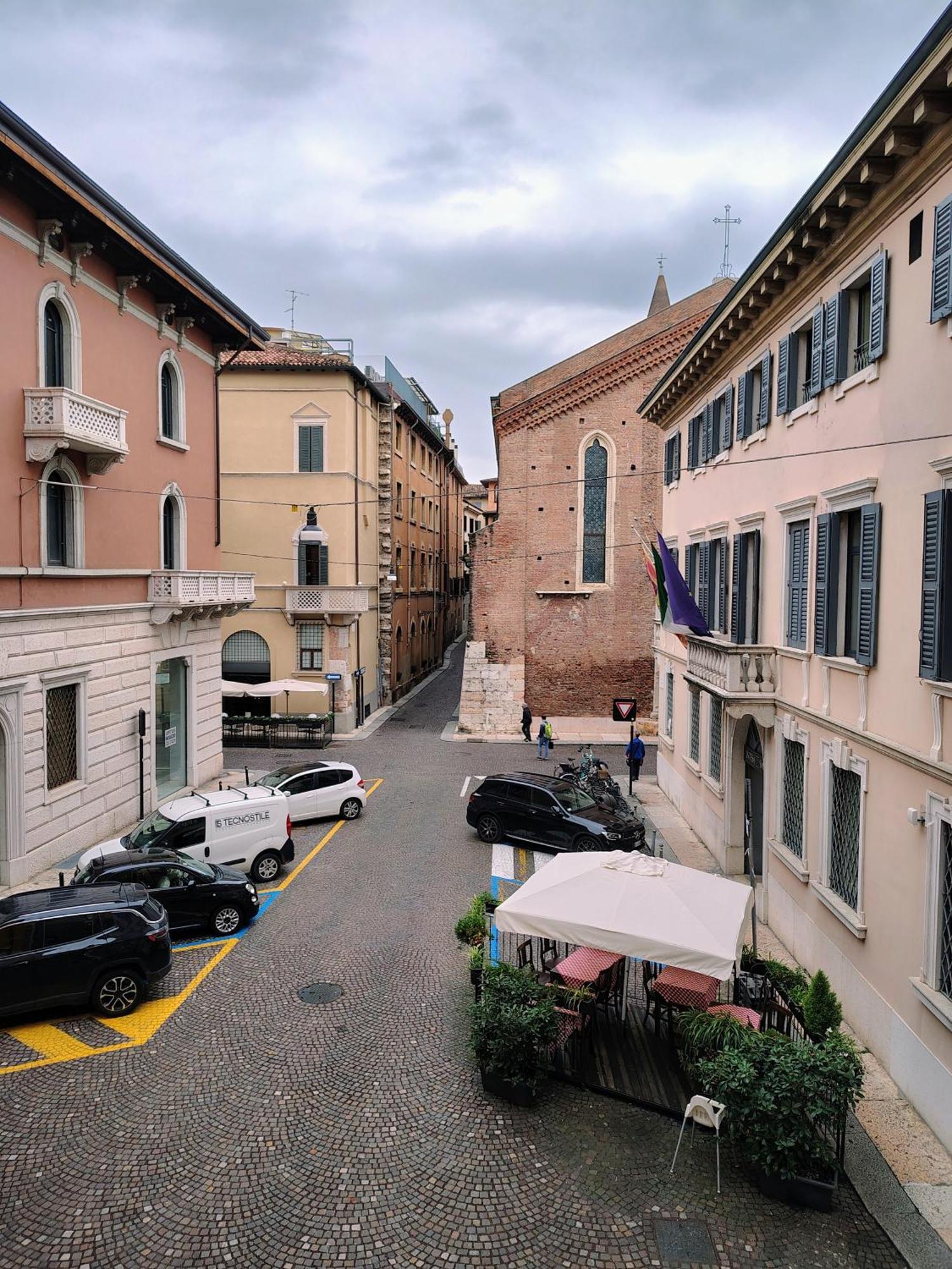 Italianflat - Rentroom Old Town - 200Mt To Arena ヴェローナ エクステリア 写真